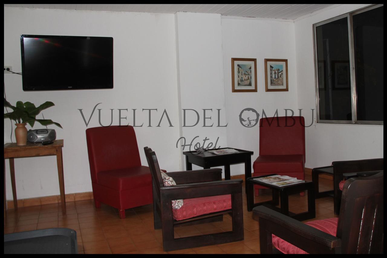 Hotel Vuelta Del Ombu Gobernador Virasora Dış mekan fotoğraf